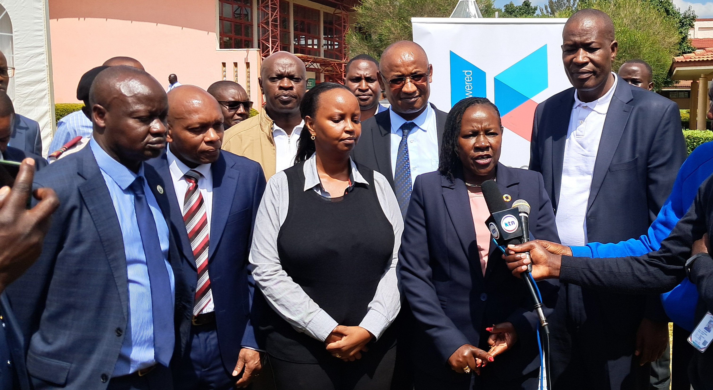 he government has intensified efforts to align technical and professional training with industry demands following the launch of KASNEB Revision Guides and a Consultative https://www.facebook.com/reel/2173696770139563